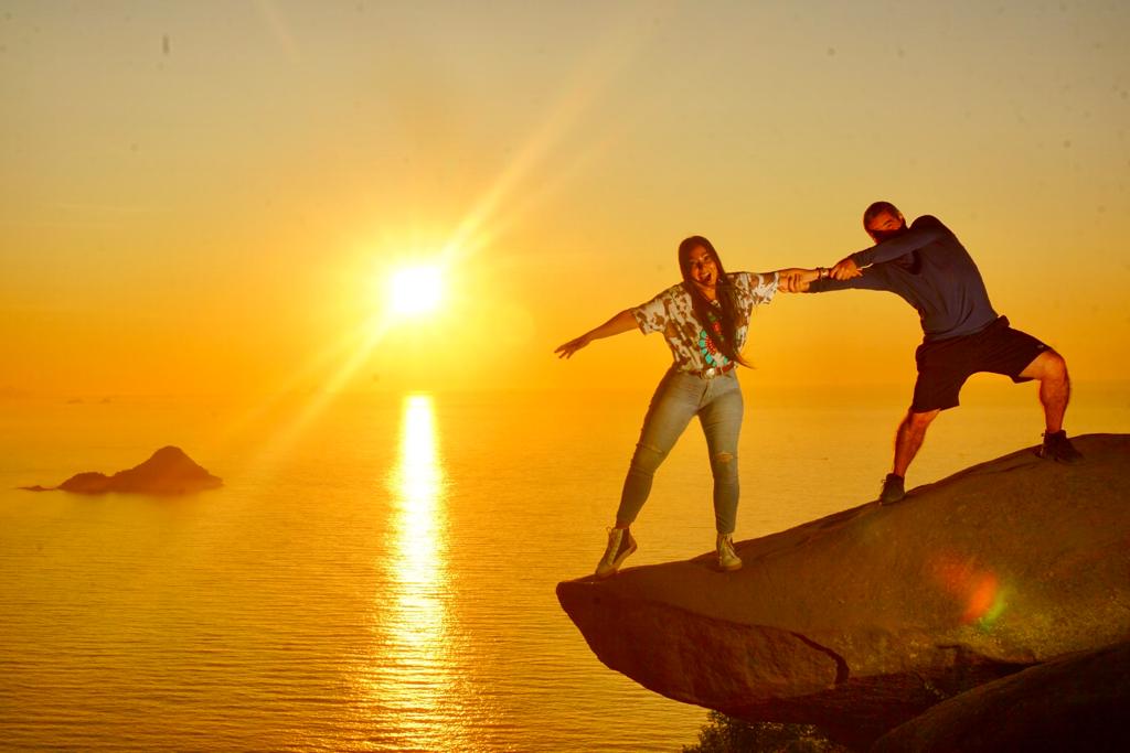 Sunrise at Telegraph rock